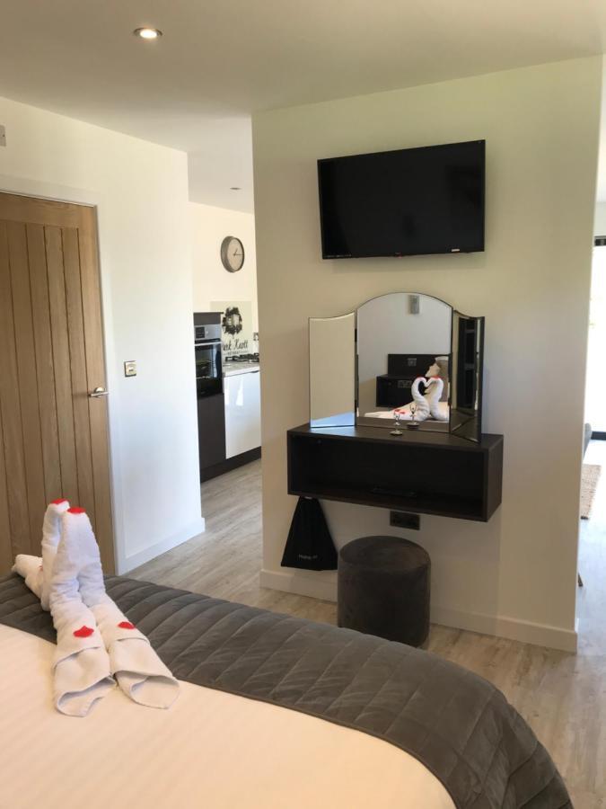Parkknott Retreat Luxury Lodge With Private Hot Tub Askam in Furness 외부 사진